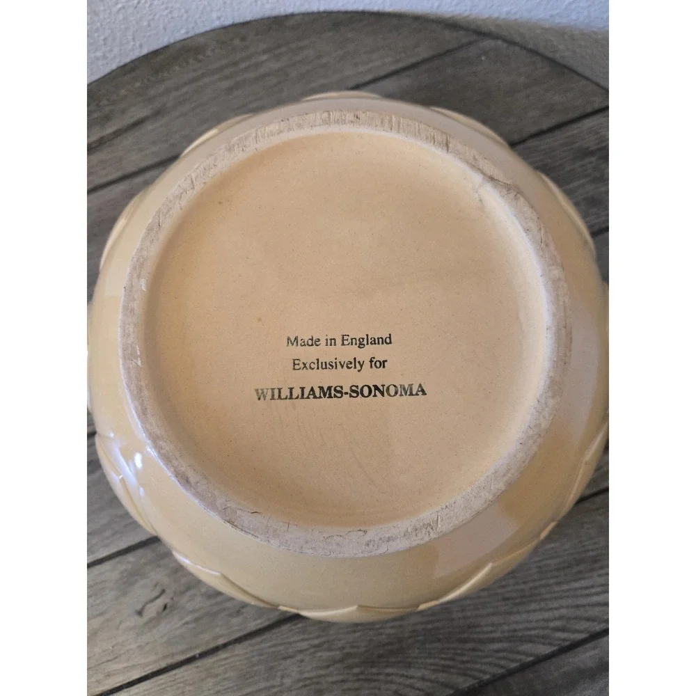 Vintage Williams & Sonoma Large Mixing Bowl Yellow Stoneware Raised Hearts READ